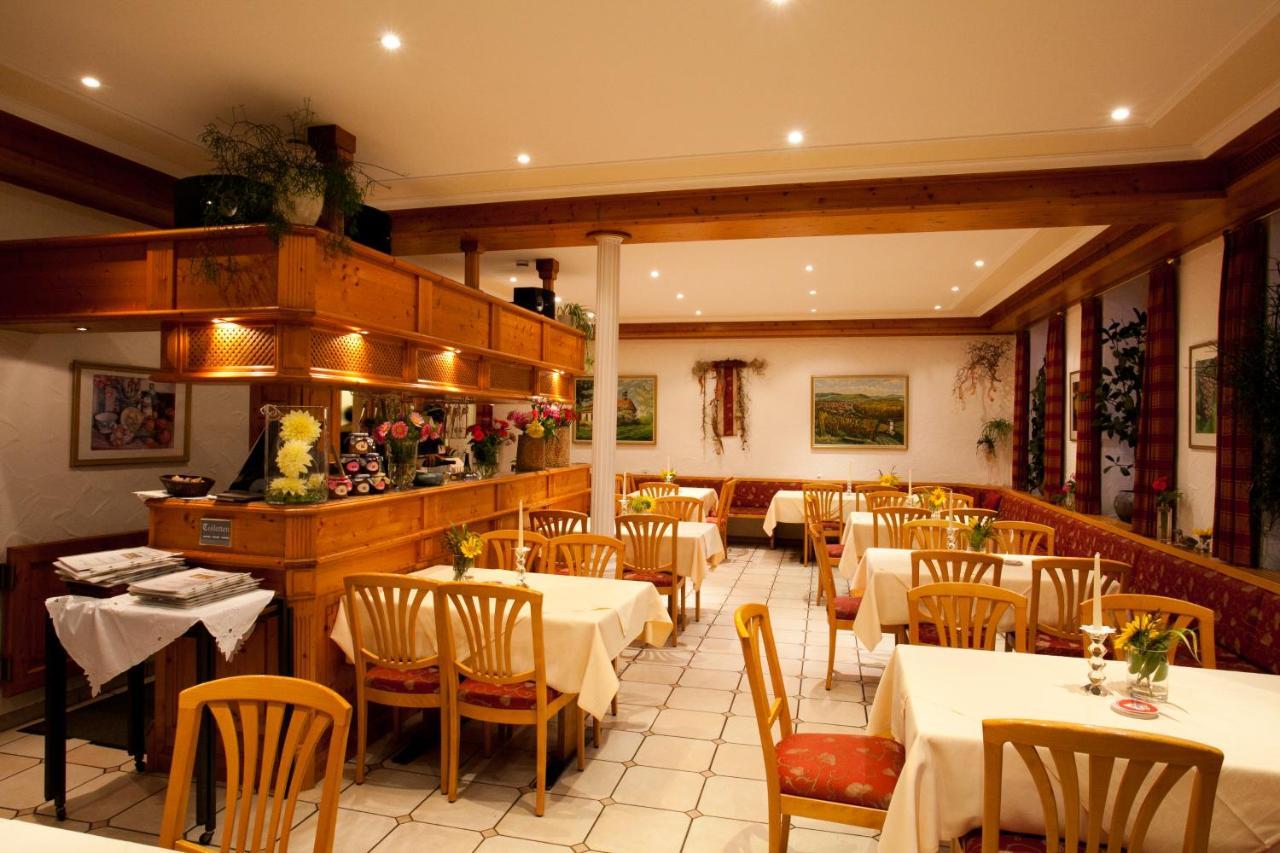 Gasthaus Buerger-Stube ザスバッハ・アム・カイザーシュトゥール エクステリア 写真